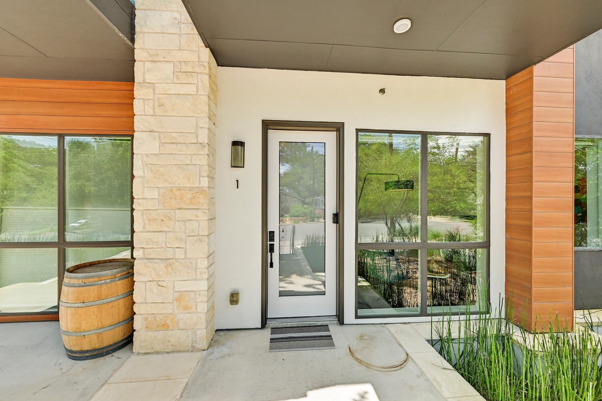 2003 Wilson Street, Unit 1 Austin, TX 78704 - Photo 3 of 40