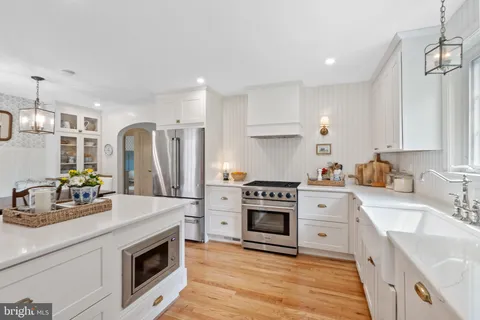 $825,000 | 4301 Agnew Avenue, Alexandria, VA 22309