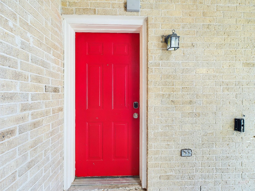 2104 Cullen Avenue, Unit 4117 Austin, TX 78757 - Photo 15 of 36 a bathroom with a shower