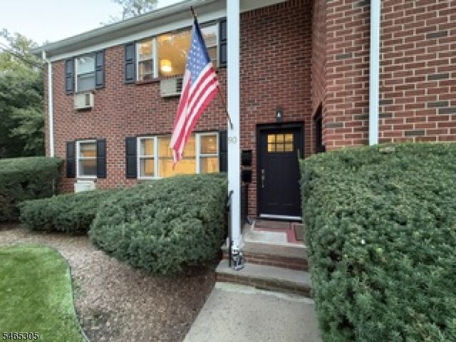 $369,000 | 90 Mt Kemble Avenue, Unit 1, Morristown, NJ 07960