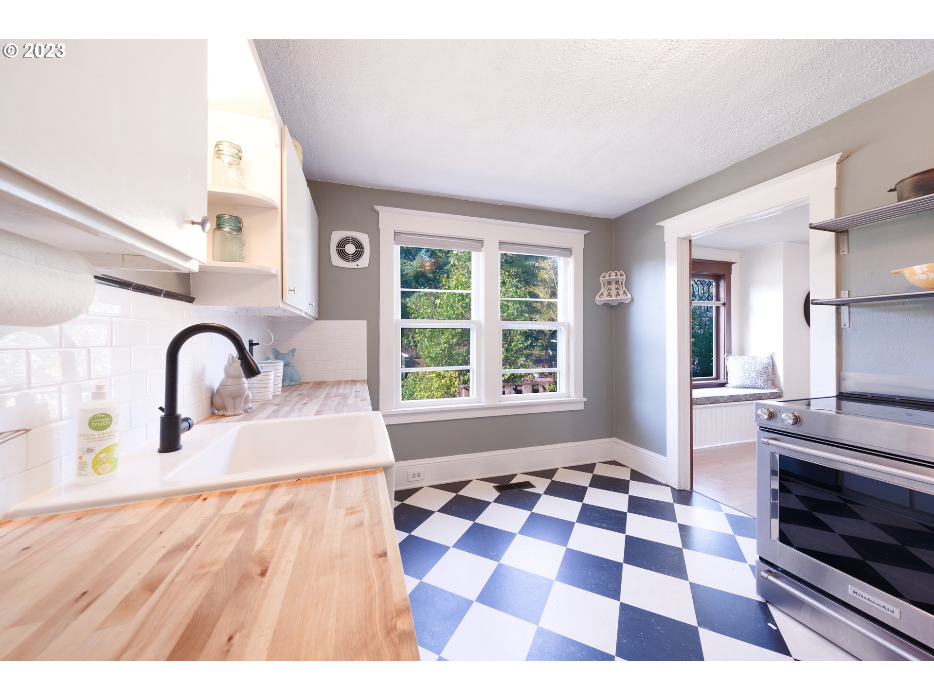 4720 Southeast Logus Road Milwaukie, OR 97222 - Photo 16 of 44 Gallery Image 16