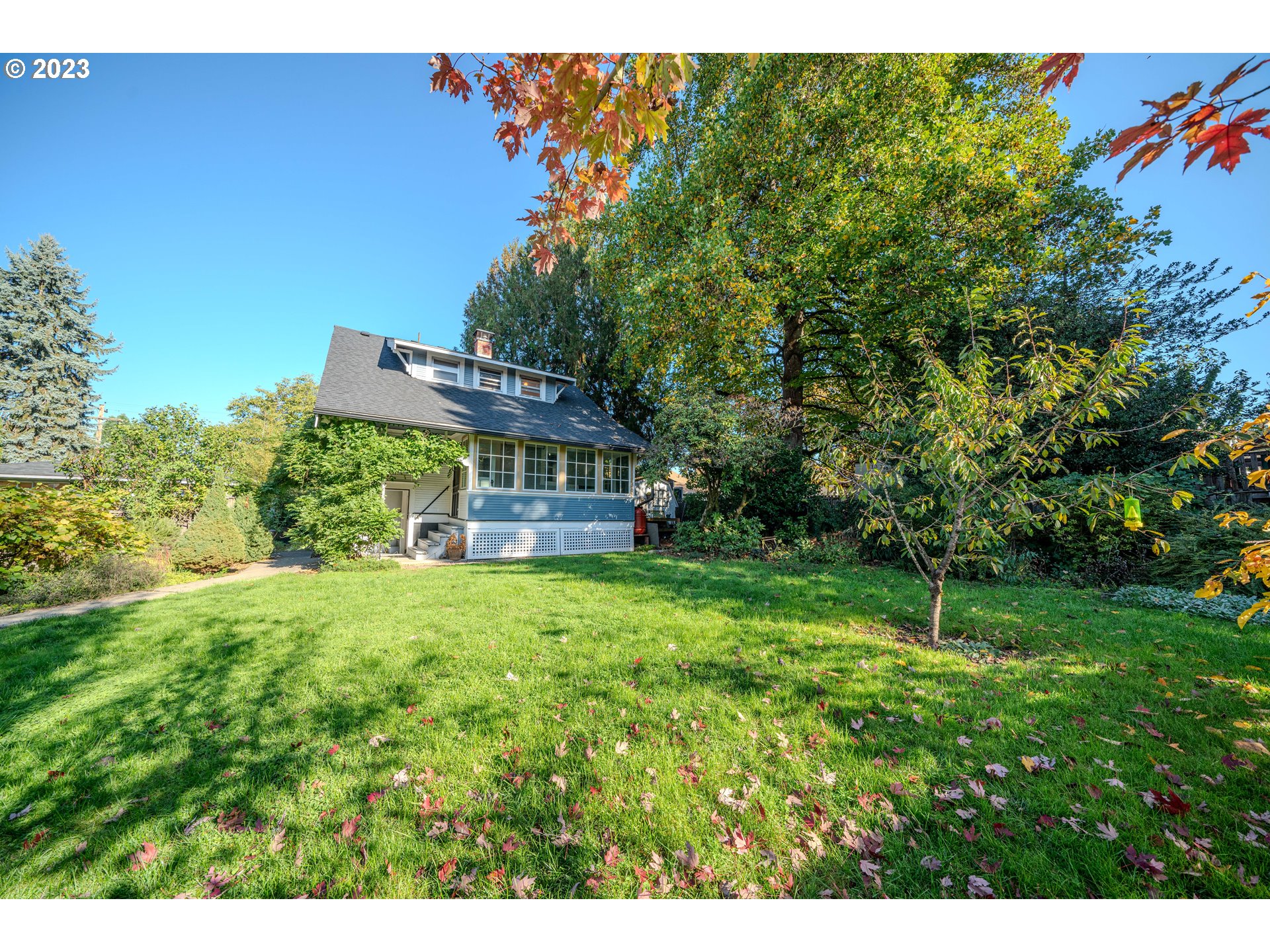 4720 Southeast Logus Road Milwaukie, OR 97222 - Photo 2 of 44 Gallery Image 2