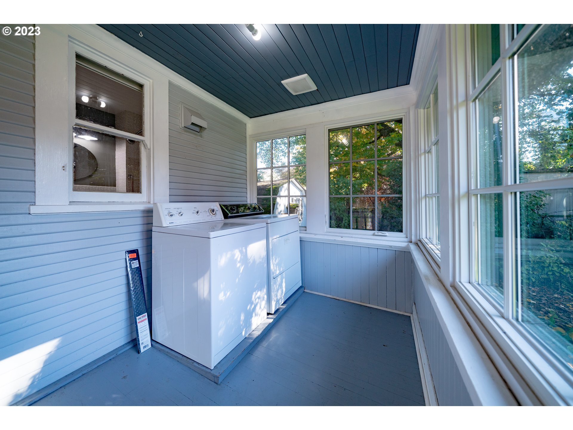 4720 Southeast Logus Road Milwaukie, OR 97222 - Photo 21 of 44 Gallery Image 21