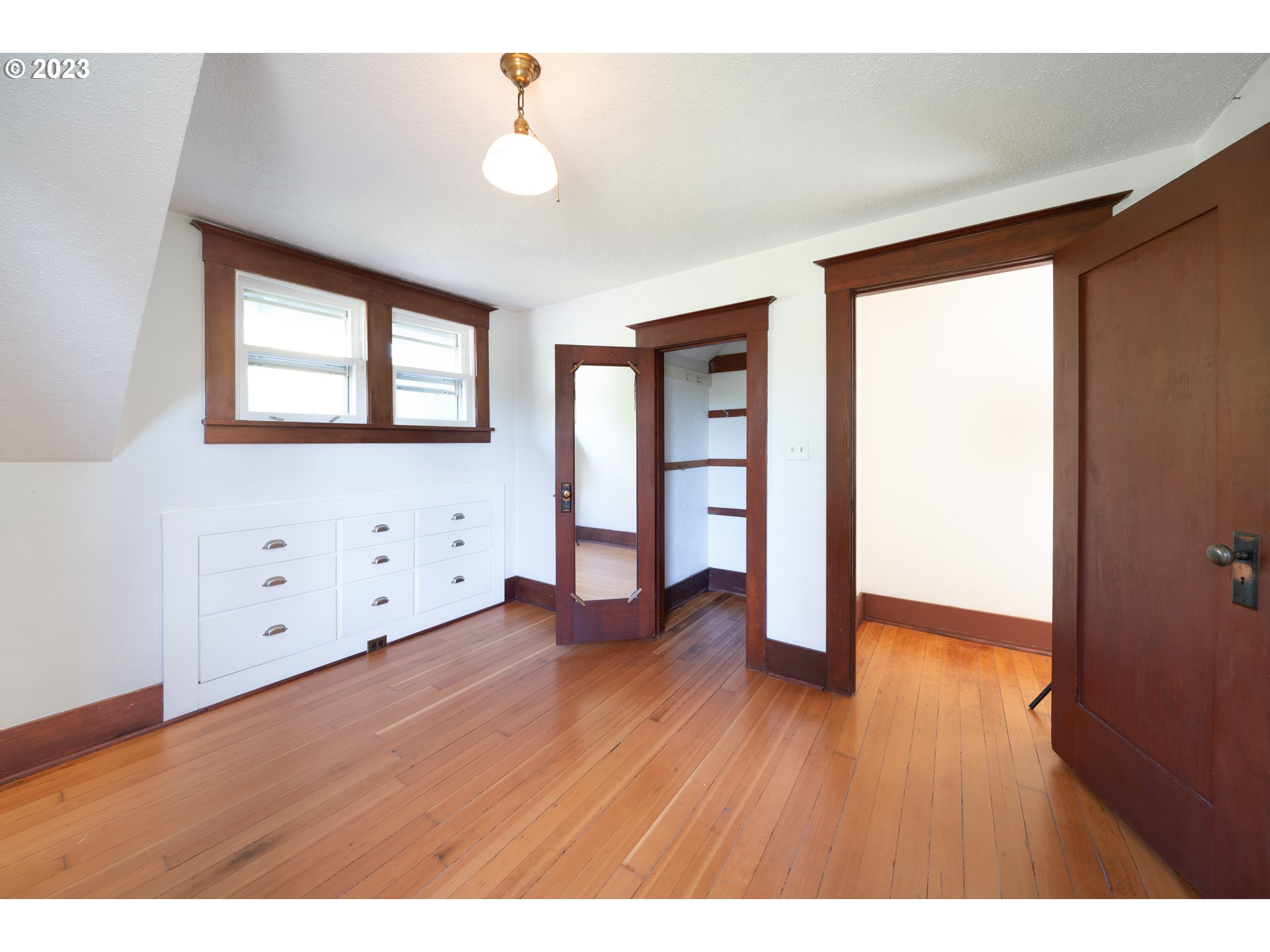 4720 Southeast Logus Road Milwaukie, OR 97222 - Photo 30 of 44 Gallery Image 30