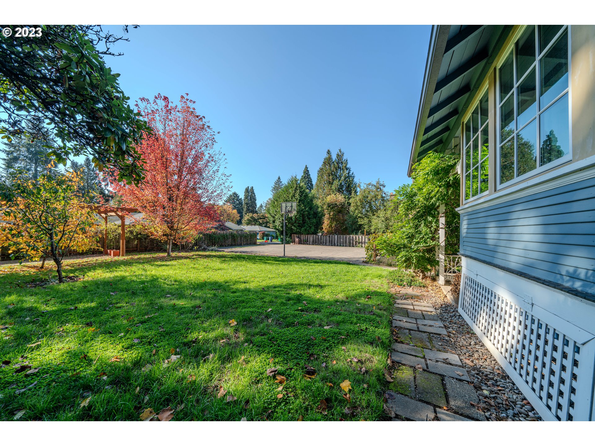 4720 Southeast Logus Road Milwaukie, OR 97222 - Photo 41 of 44 Gallery Image 41