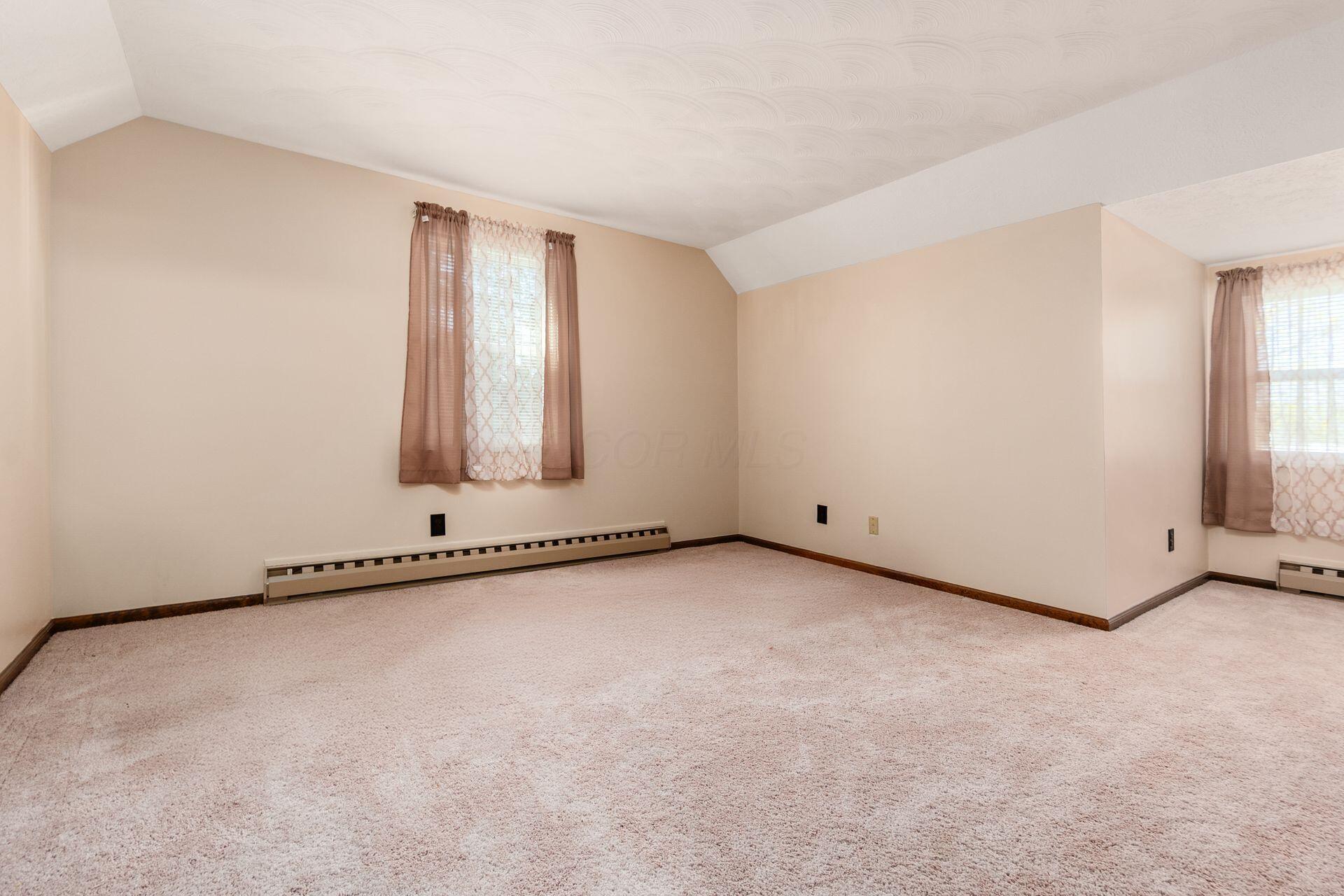 1200 Spring Valley Road London, OH 43140 - Photo 20 of 32 Upper level bedroom #3