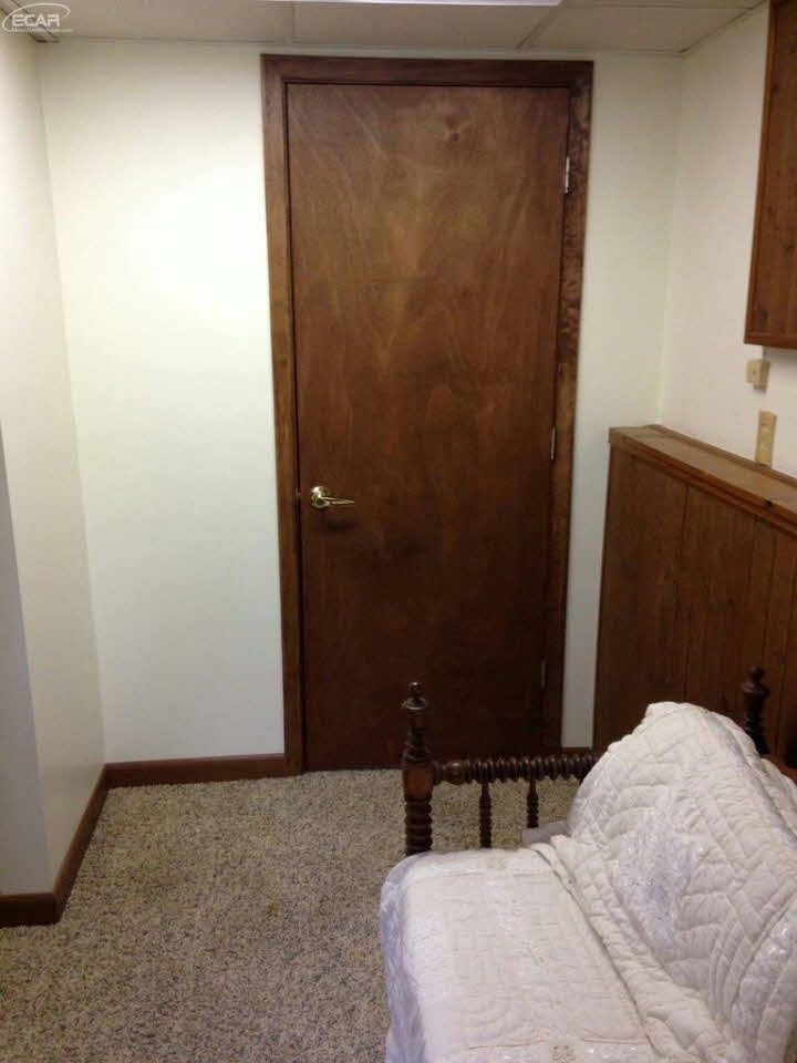 1048 East Hurd Road Clio, MI 48420 - Photo 26 of 30 21278618-25.JPG