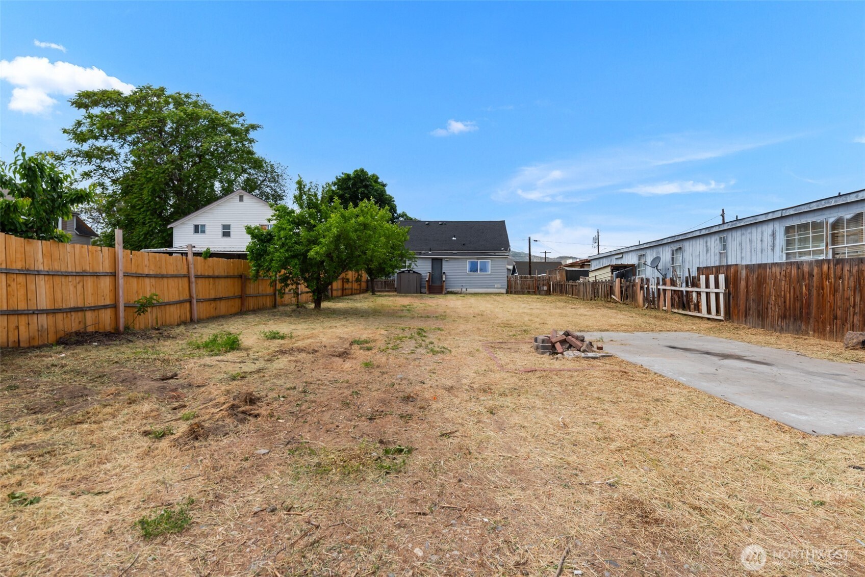 811 Cascade Street Wenatchee, WA 98801 - Photo 24 of 32