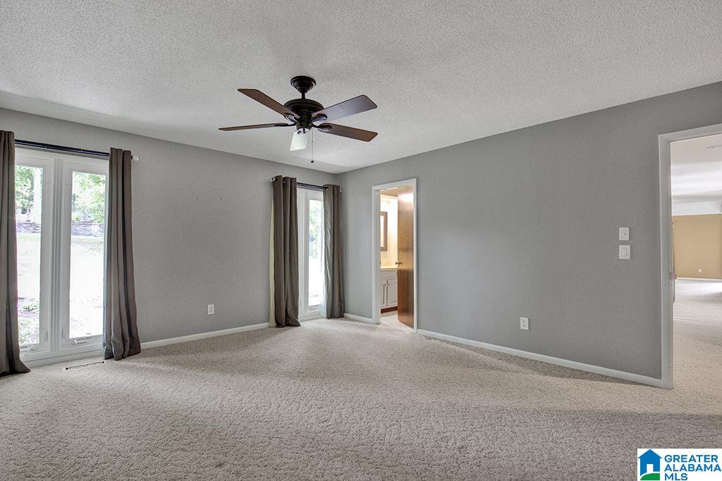 2585 Chandalar Lane Pelham, AL 35124 - Photo 13 of 38