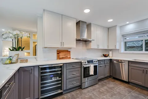 $365,000 | 360 Claymoor, Unit 3G, Hinsdale, IL 60521