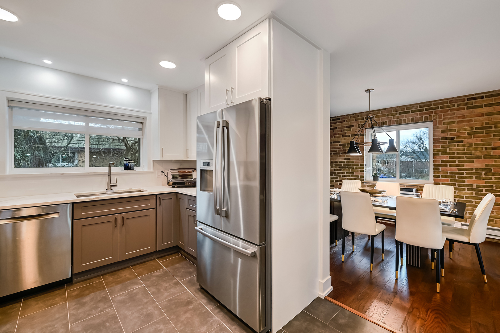 360 Claymoor, Unit 3G Hinsdale, IL 60521 - Photo 16 of 25