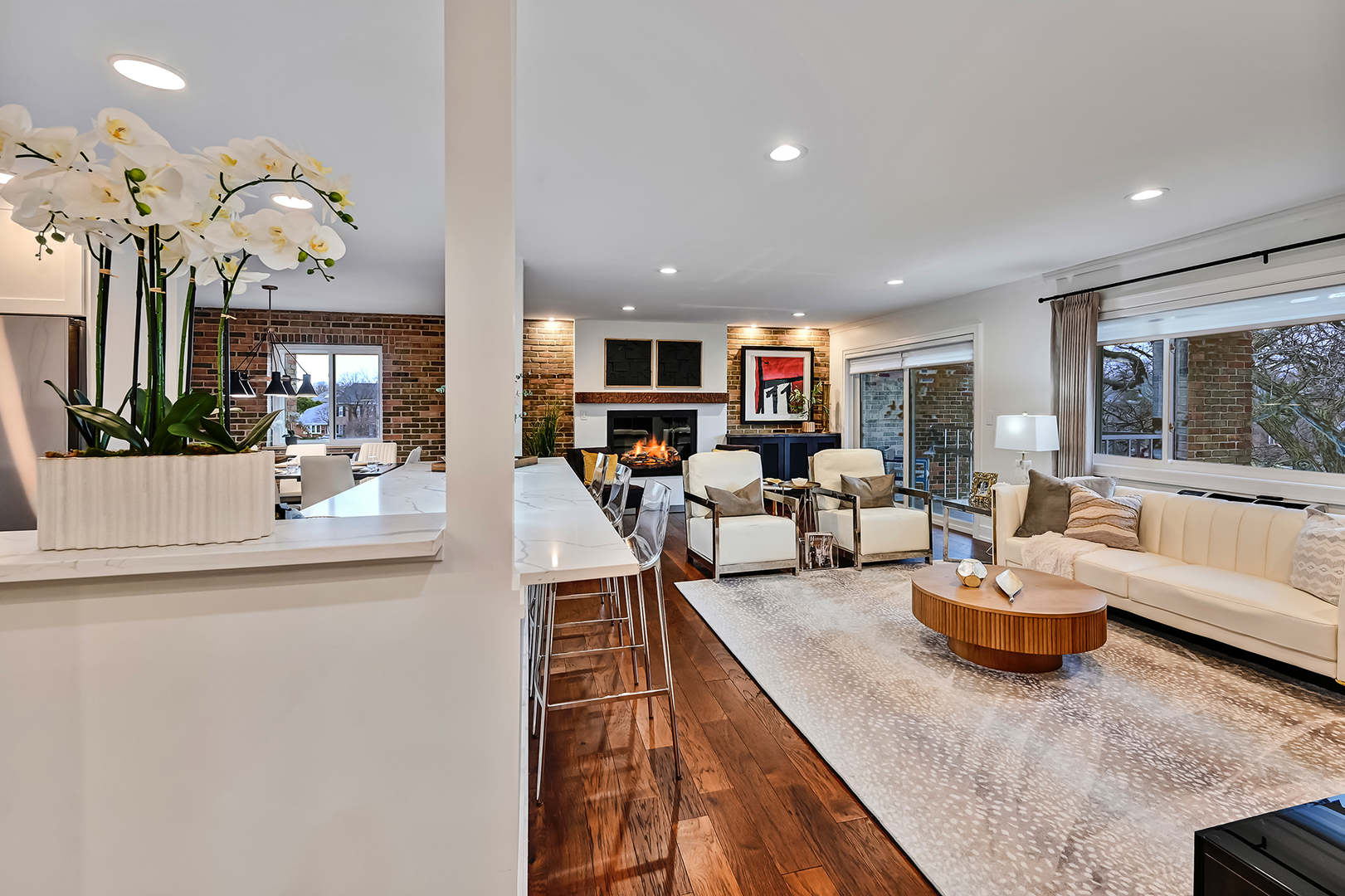 360 Claymoor, Unit 3G Hinsdale, IL 60521 - Photo 17 of 25