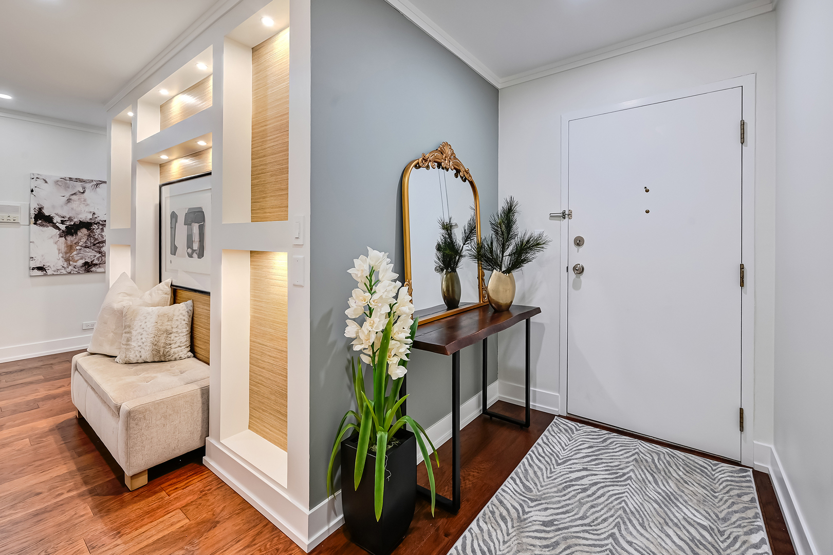 360 Claymoor, Unit 3G Hinsdale, IL 60521 - Photo 3 of 25