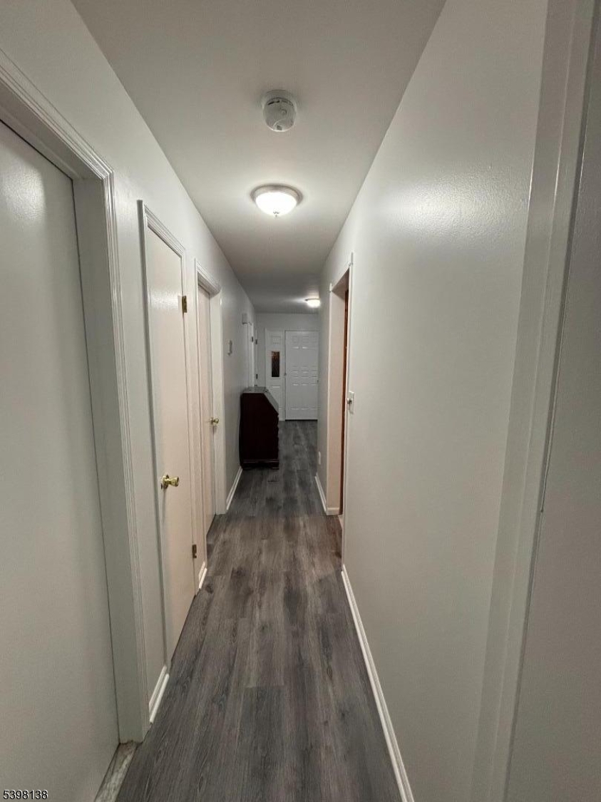 21 Teaberry Drive Edison, NJ 08820 - Photo 3 of 17