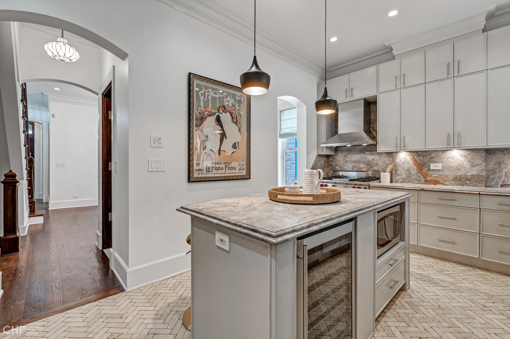 125 West Delaware Place Chicago, IL 60610 - Photo 12 of 44