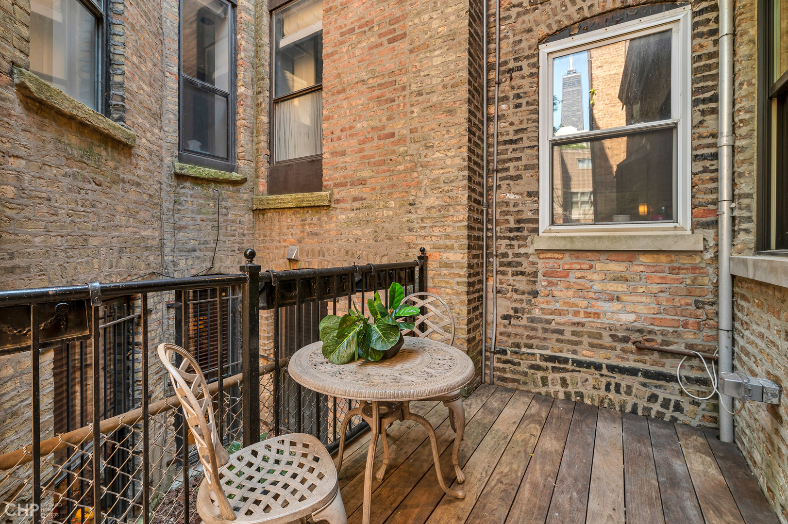 125 West Delaware Place Chicago, IL 60610 - Photo 14 of 44