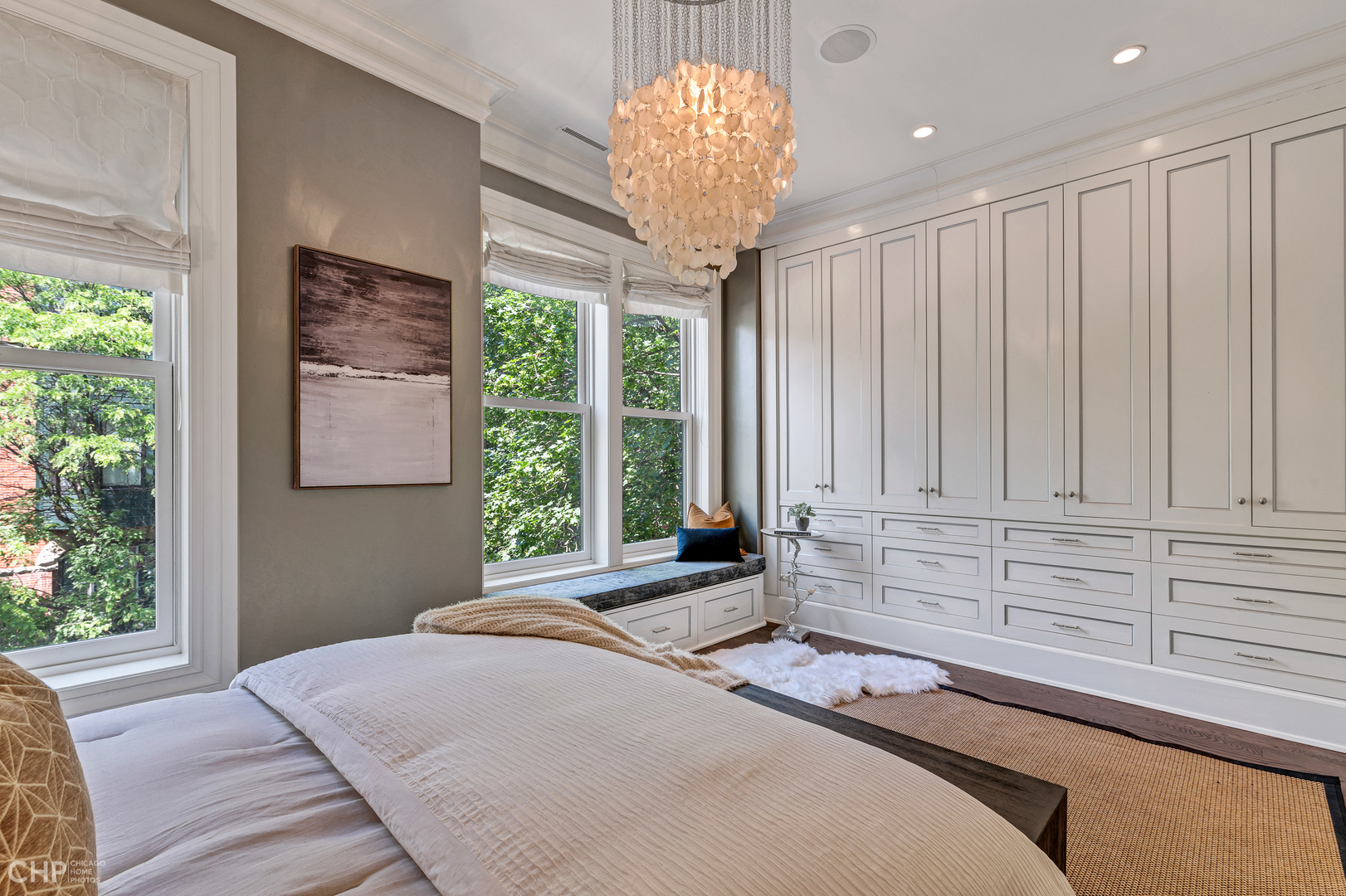 125 West Delaware Place Chicago, IL 60610 - Photo 23 of 44