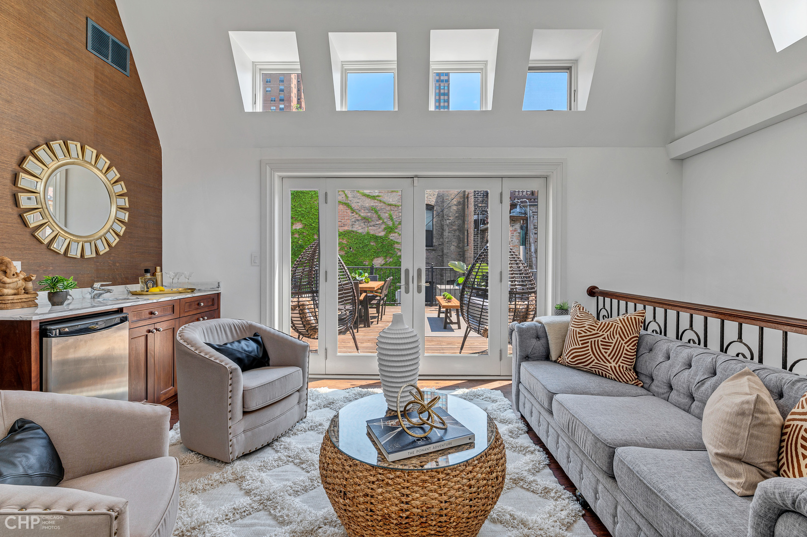 125 West Delaware Place Chicago, IL 60610 - Photo 26 of 44