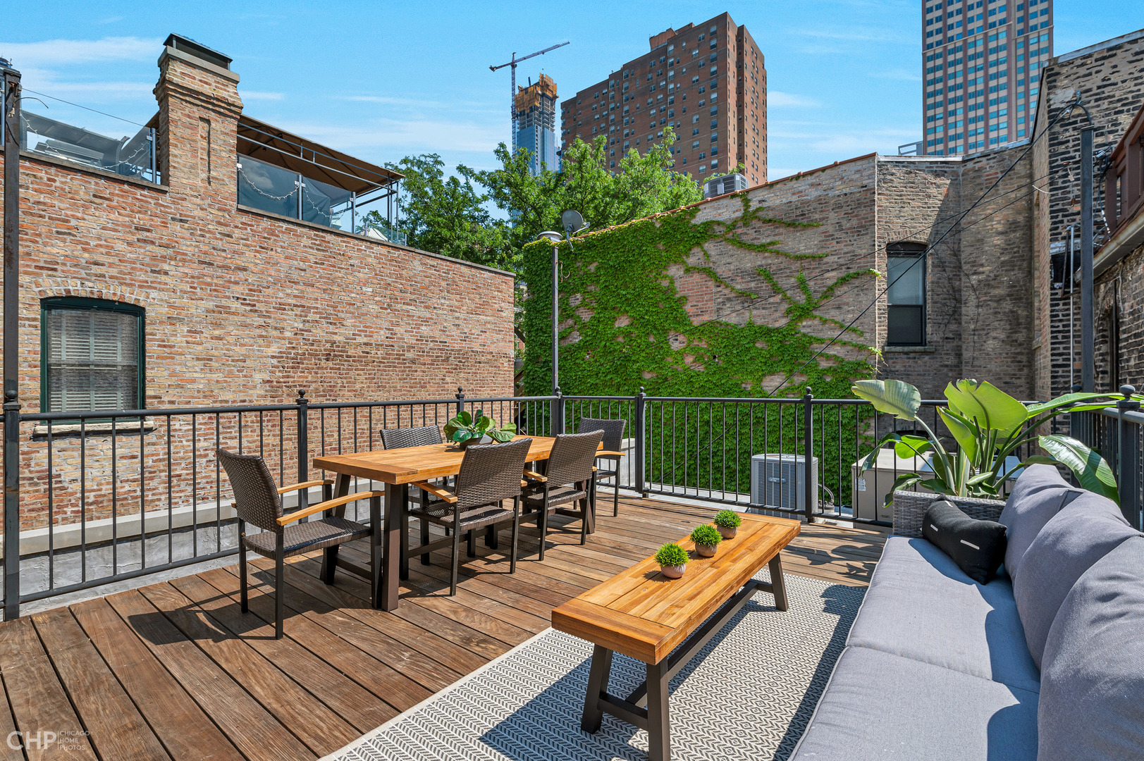 125 West Delaware Place Chicago, IL 60610 - Photo 31 of 44