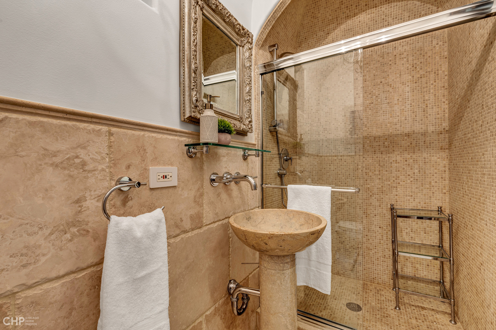 125 West Delaware Place Chicago, IL 60610 - Photo 38 of 44