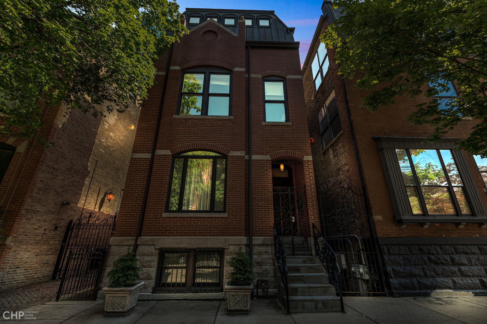 125 West Delaware Place Chicago, IL 60610 - Photo 40 of 44