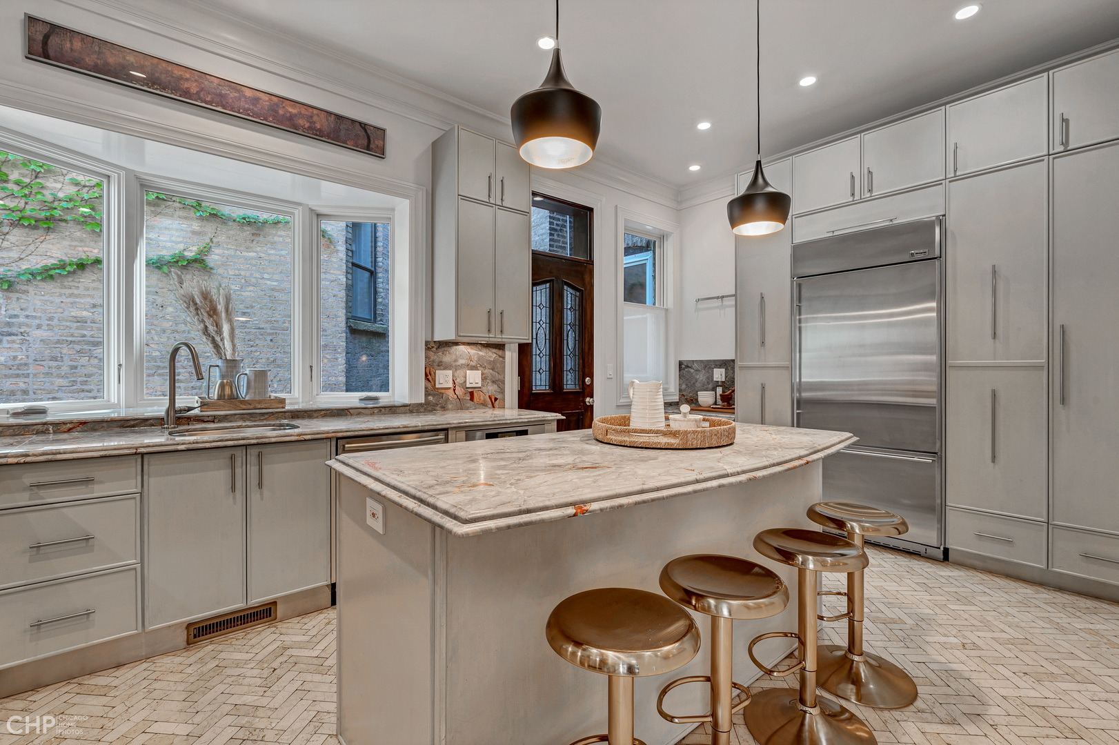 125 West Delaware Place Chicago, IL 60610 - Photo 10 of 44