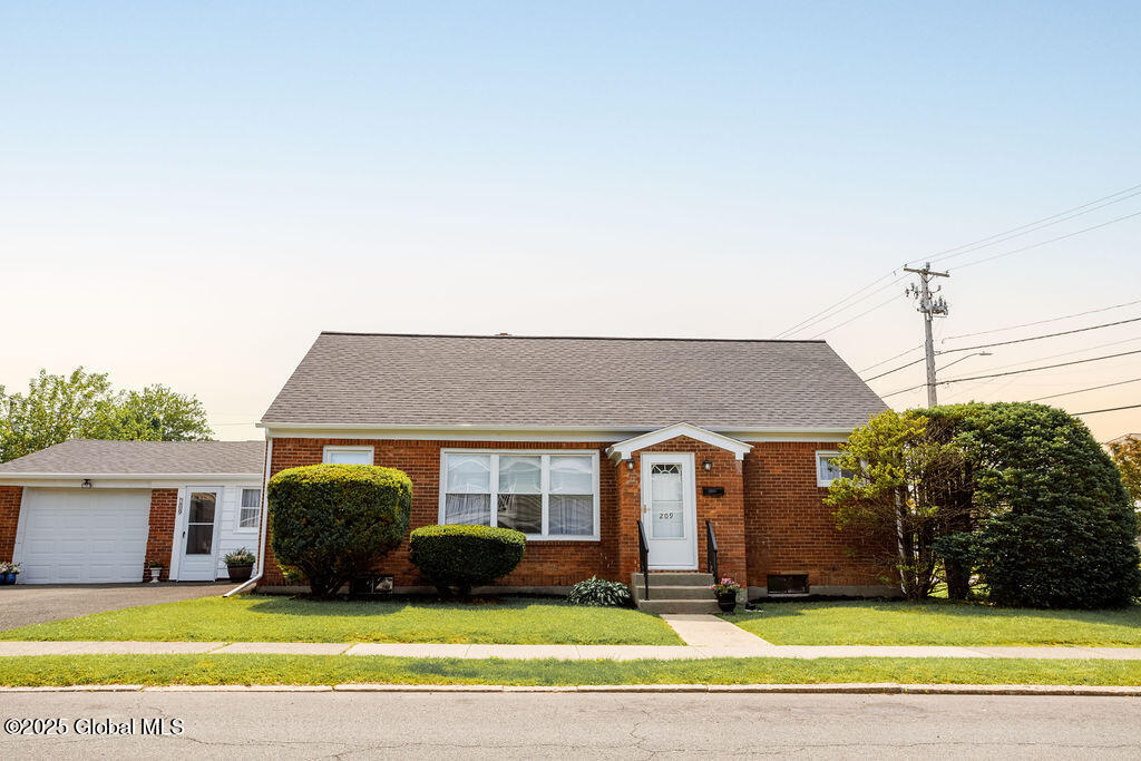209 Whitehall Road Albany, NY 12209 - Photo 1 of 36 FD48A574-7459-4813-8060-E90A0193175A