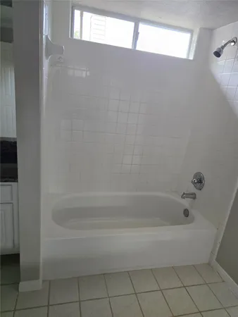 $3,200 | 12018 McKinney Falls Lane, Sugar Land, TX 77498