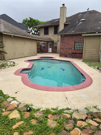 $3,200 | 12018 McKinney Falls Lane, Sugar Land, TX 77498