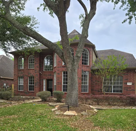 $3,200 | 12018 McKinney Falls Lane, Sugar Land, TX 77498