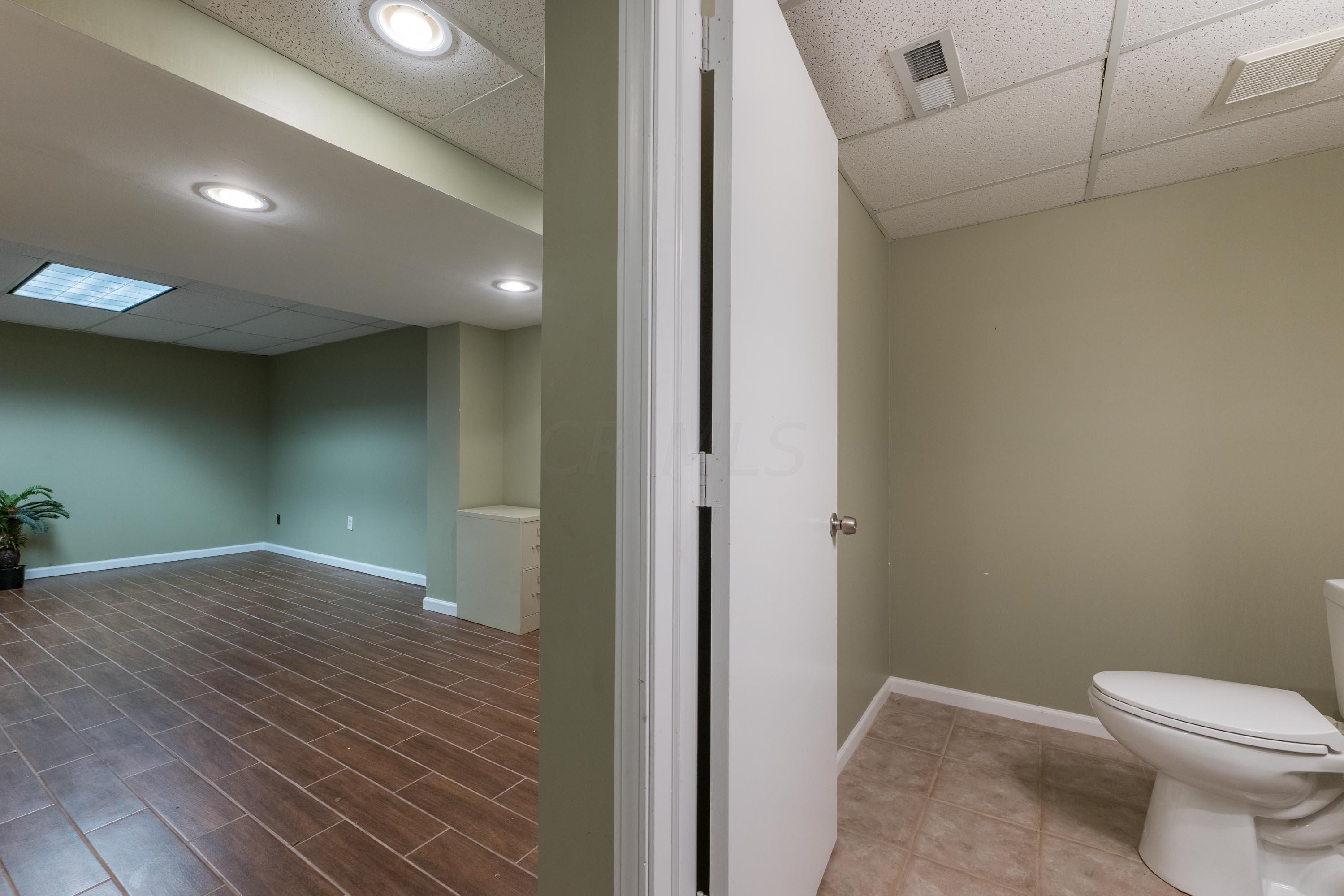 8253 Rookery Way Westerville, OH 43082 - Photo 91 of 107 096P1577056