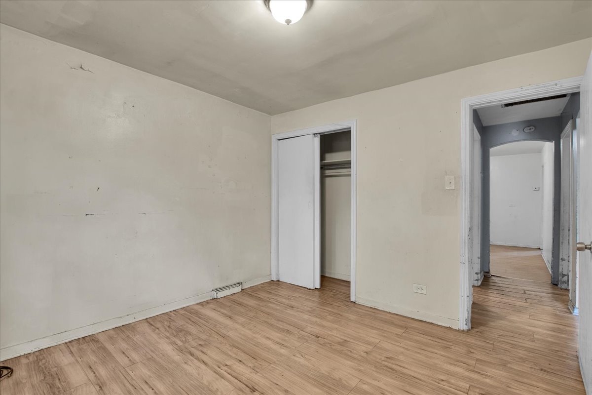 9302 South Rhodes Avenue Chicago, IL 60619 - Photo 8 of 21
