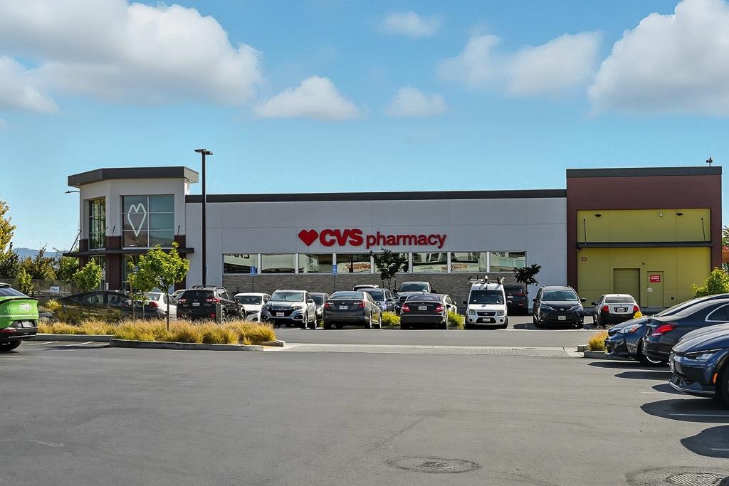 1036 Onofrio Lane, Unit 6 San Jose, CA 95133 - Photo 49 of 50 a view of a cars park in front of a house