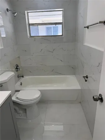 $1,850 | 2191 Northeast 167th Street, Unit 4, North Miami Beach, FL 33162