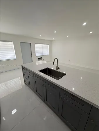 $1,850 | 2191 Northeast 167th Street, Unit 4, North Miami Beach, FL 33162