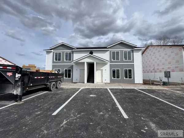 $700,000 | 5400 Park Lawn Drive, Chubbuck, ID 83202