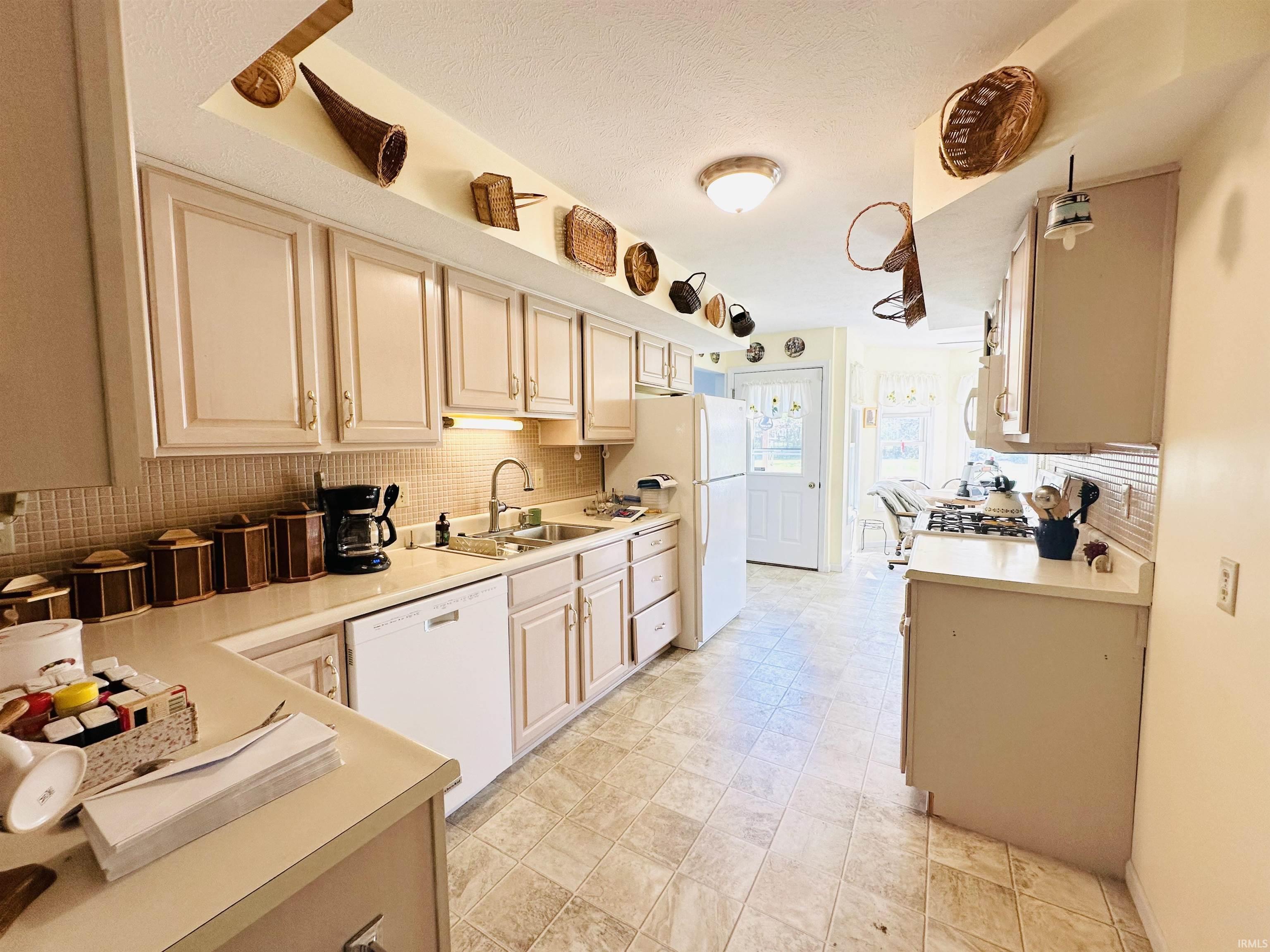 57390 Poppy Road South Bend, IN 46619 - Photo 12 of 18 Gallery Image 12