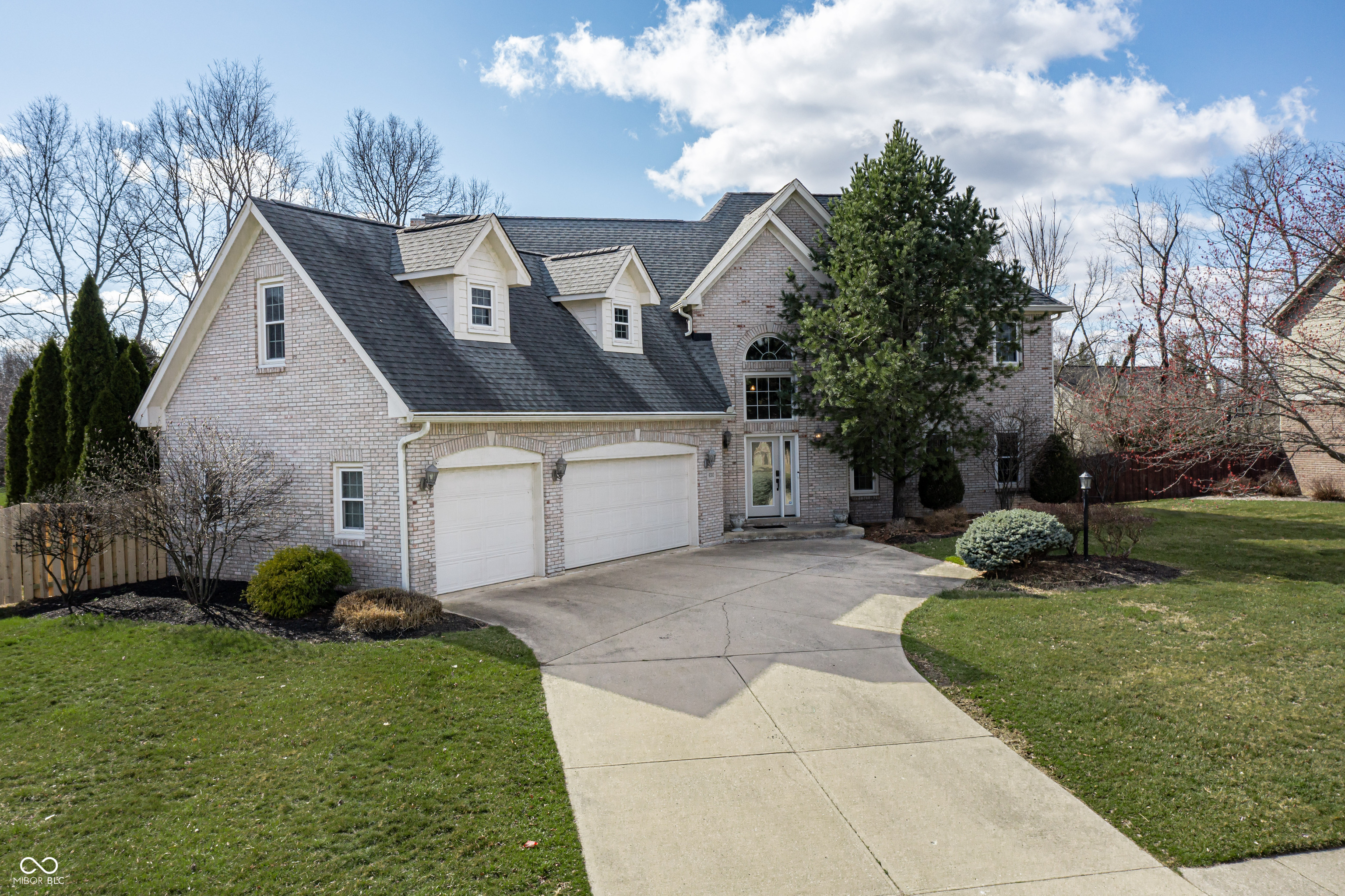 8310 Misty Drive Indianapolis, IN 46236 - Photo 5 of 84