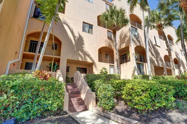 $3,500 | 755 Dotterel Road, Unit 1112, Delray Beach, FL 33444