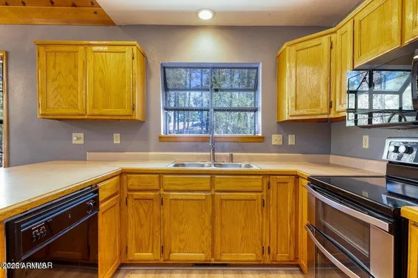 $525,000 | 950 Cooper Lane, Lakeside, AZ 85929