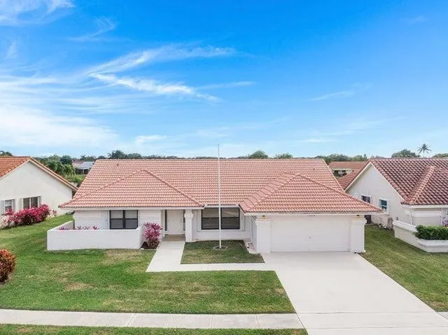 $690,000 | 9525 El Clair Ranch Road, Boynton Beach, FL 33437