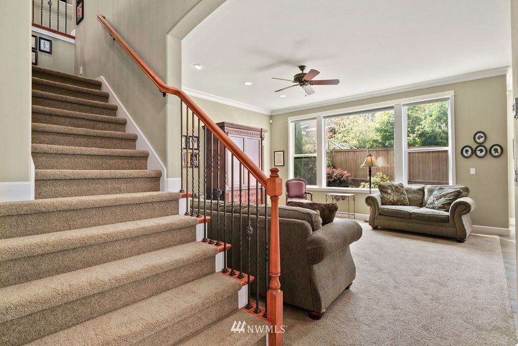 811 South 37th Place Renton, WA 98055 - Photo 19 of 40