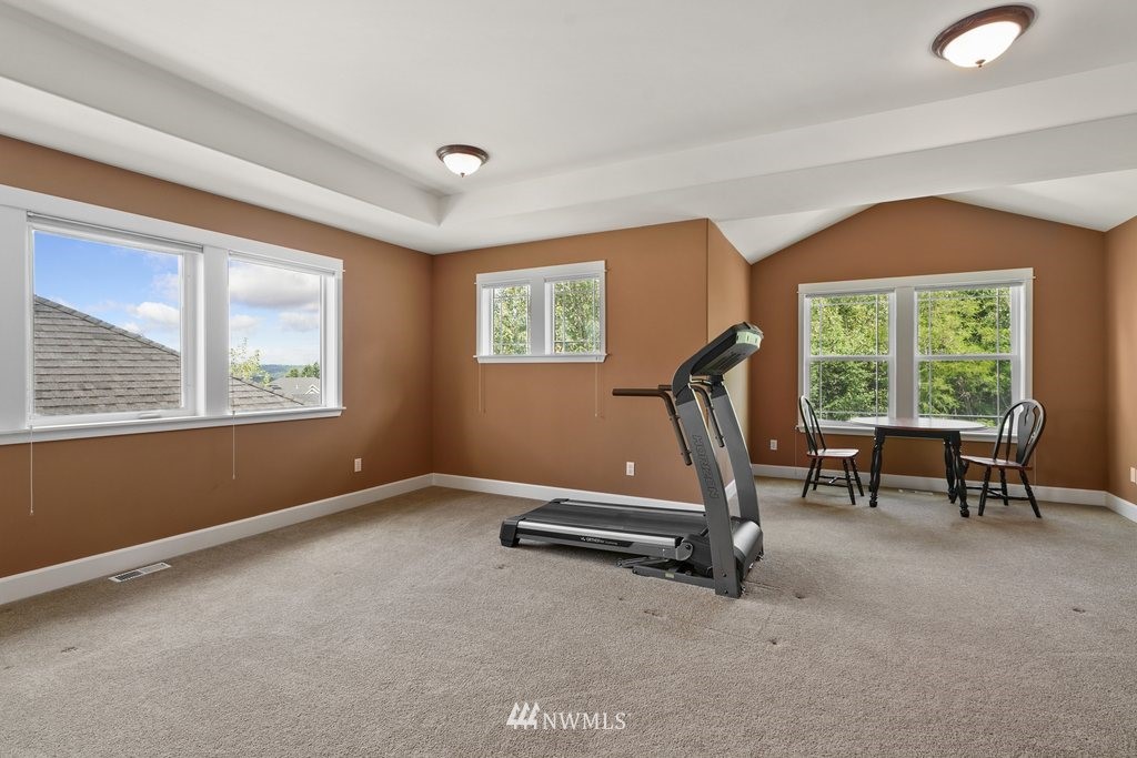 811 South 37th Place Renton, WA 98055 - Photo 31 of 40