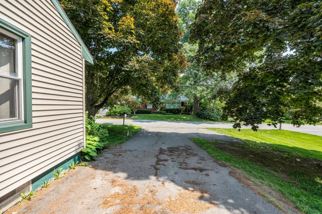 $249,000 | 8 Sylvan Road, Orono, ME 04473