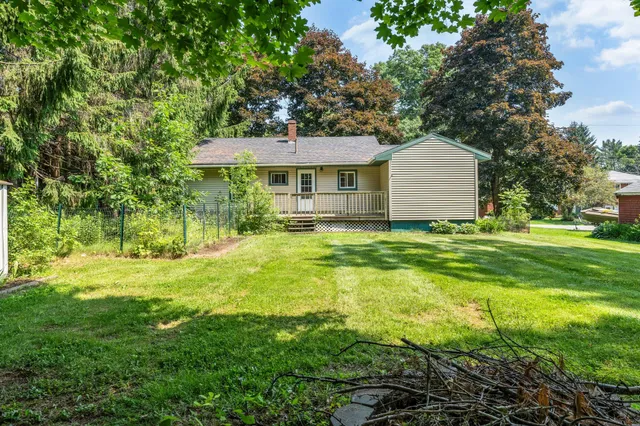 $249,000 | 8 Sylvan Road, Orono, ME 04473