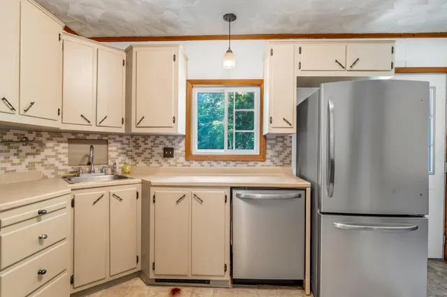 $249,000 | 8 Sylvan Road, Orono, ME 04473