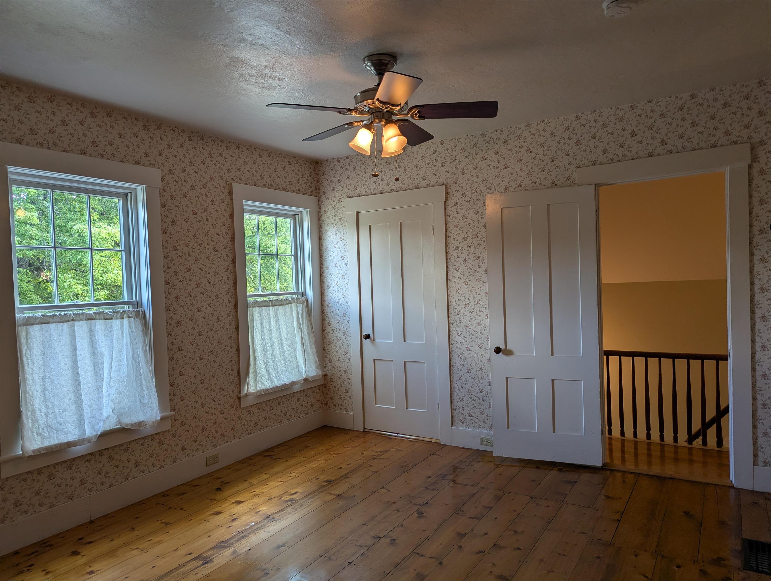 447 Elm Street Chester, VT 05143 - Photo 18 of 25 Gallery Image 18