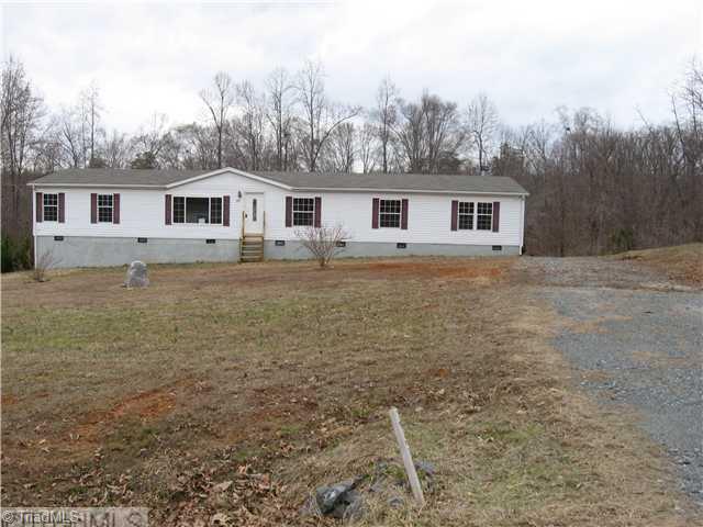 271 Crumpton Road Reidsville, NC 27320 - Photo 1 of 14 Exterior Front.