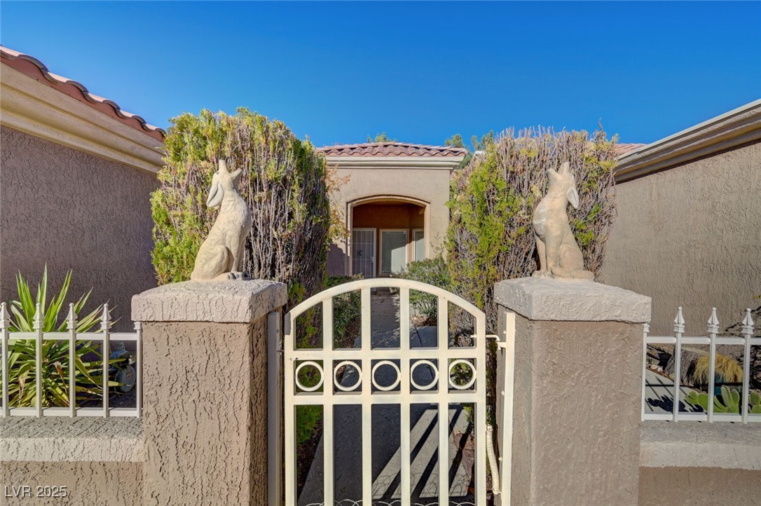 9356 Villa Ridge Drive Las Vegas, NV 89134 - Photo 3 of 42 Gated private front courtyard
