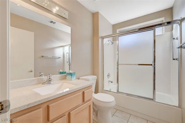 $2,025 | 9356 Villa Ridge Drive, Las Vegas, NV 89134